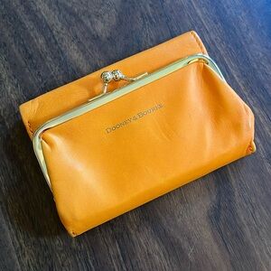 Dooney & Bourke wallet